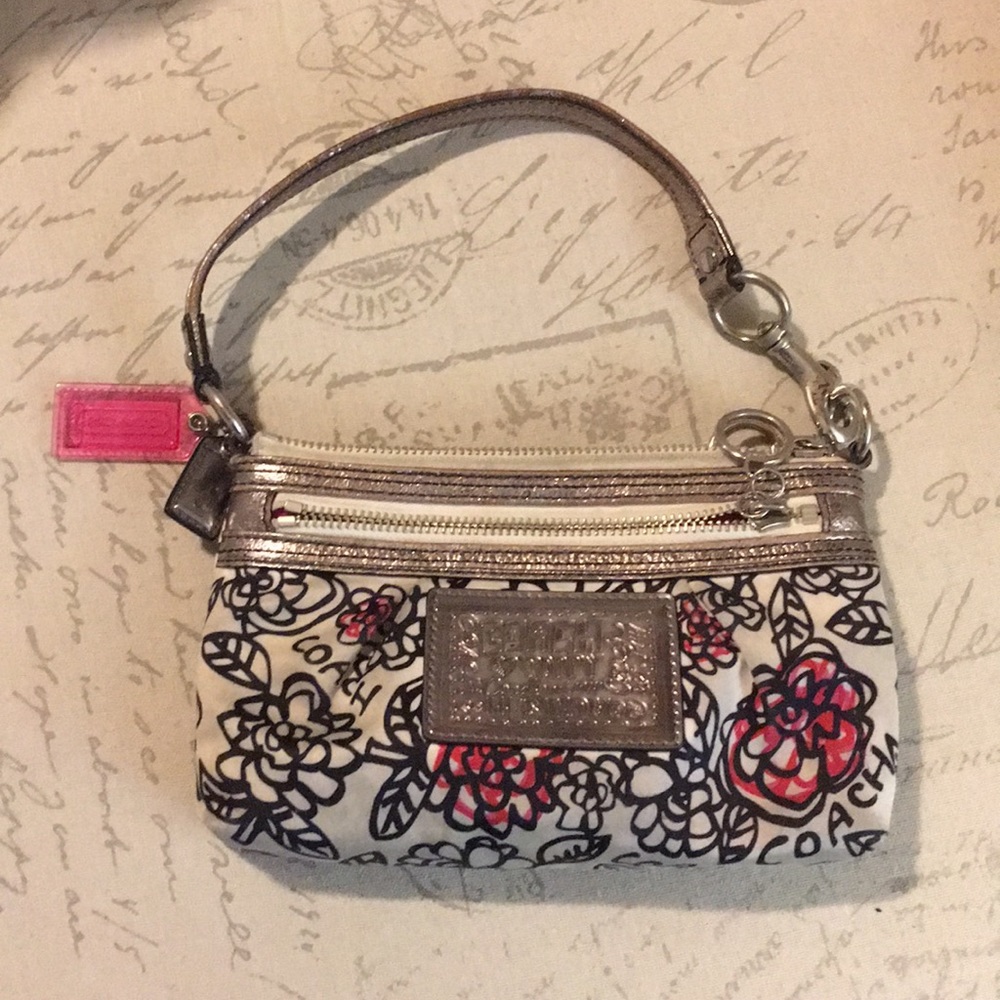 Coach poppy wristlet purse